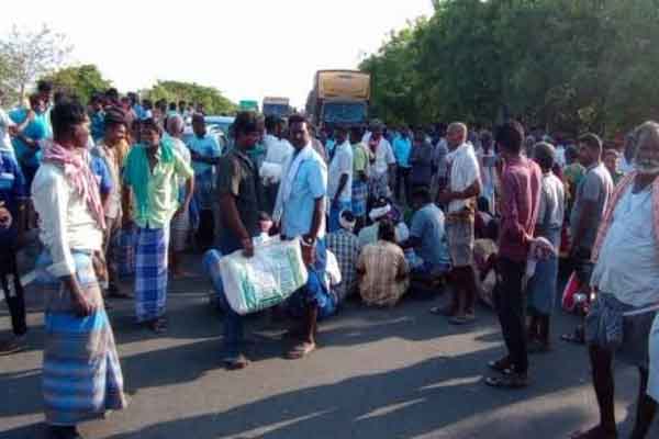 Viluppuram district Vidur puthupettai people struggle to arrest youngster in murder case