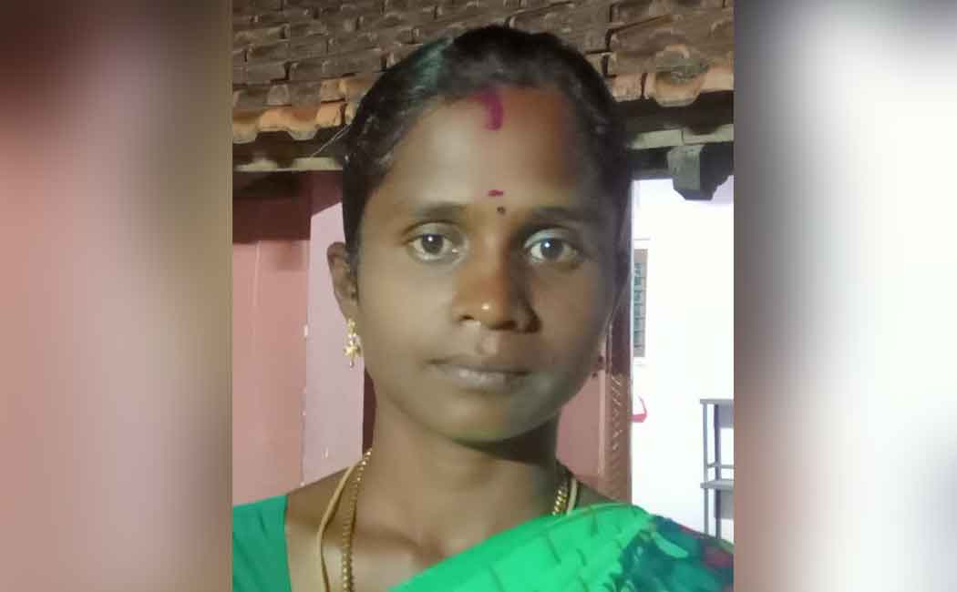 woman passes away with her children