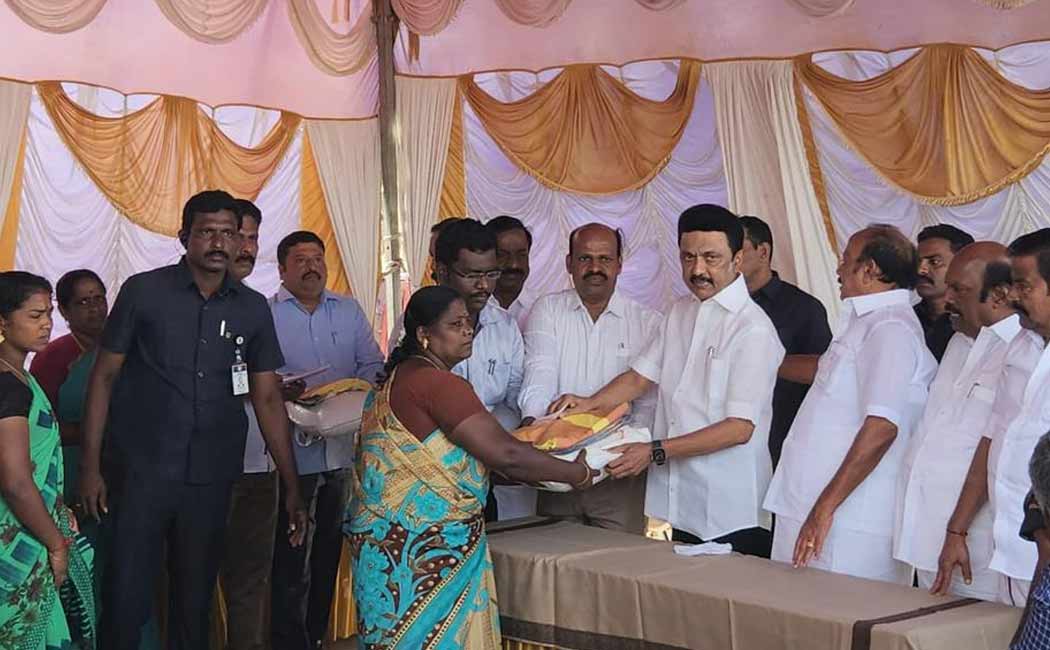 CM MK Stalin visit cuddalore district and gave relief fund