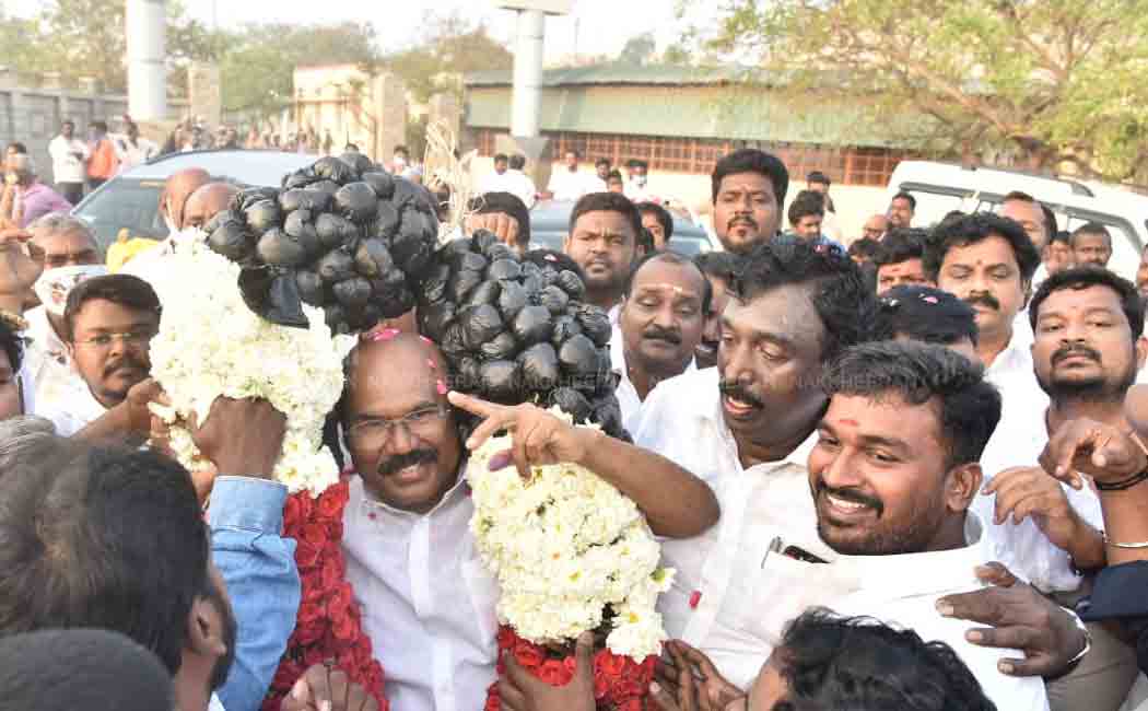 Jayakumar teases DMK at the prison gate