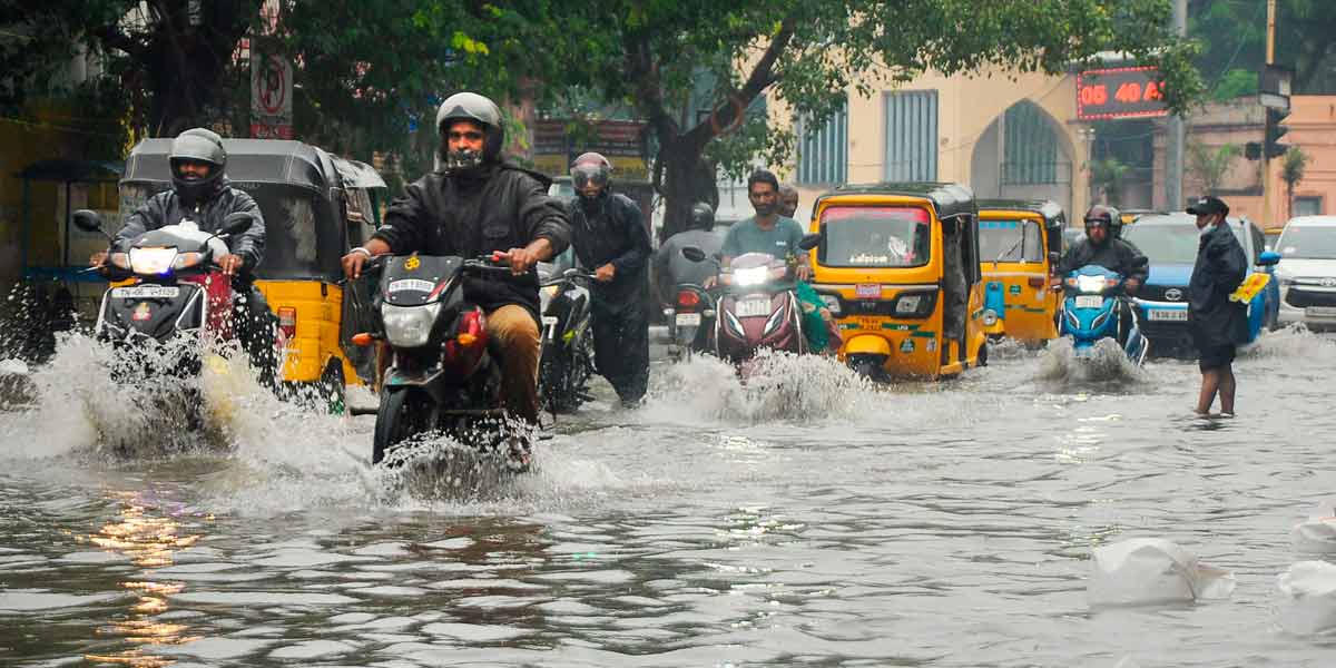 Chance of heavy rain in 8 districts