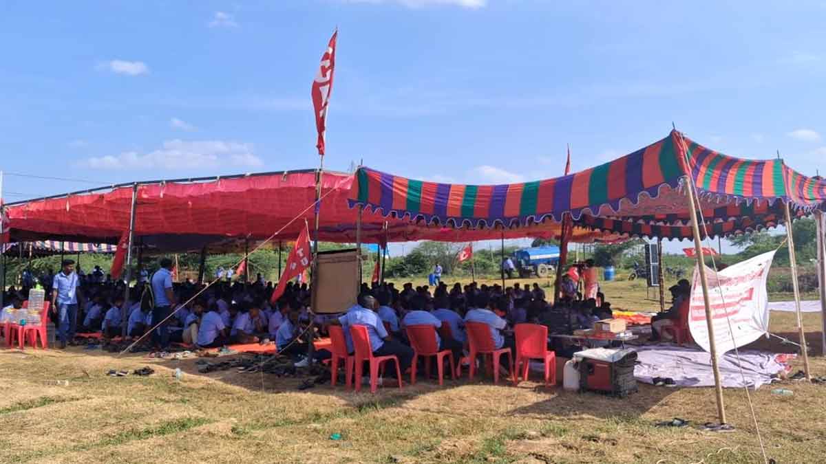 'Unleashing the oppression of workers blatantly'-pmk Anbumani condemned