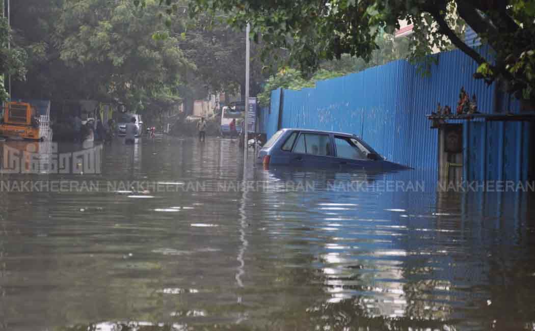 Increased rain water ... Public traveling by boat