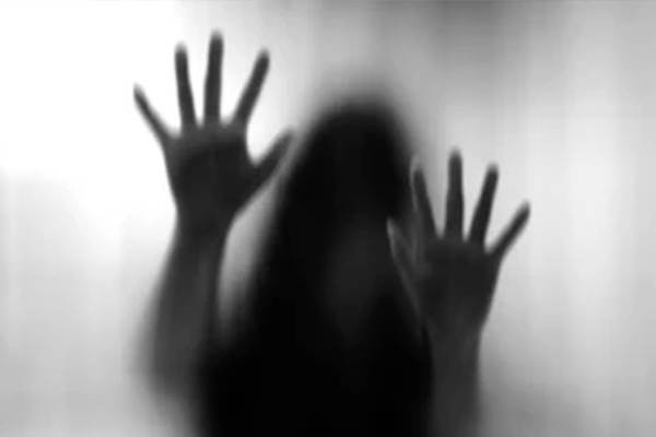 actress withdraw case against kerala cinema industry peoples including actors