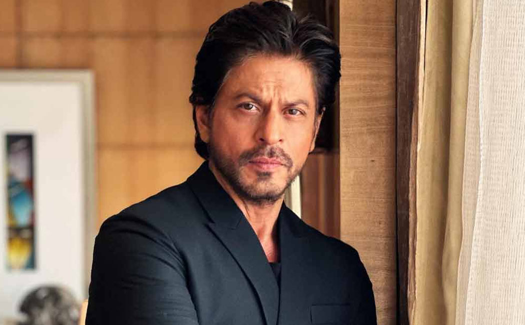 Shah Rukh Khan Undergoes Surgery
