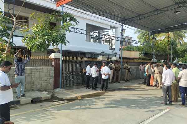Enforcement Directorate raids Minister Duraimurugan house