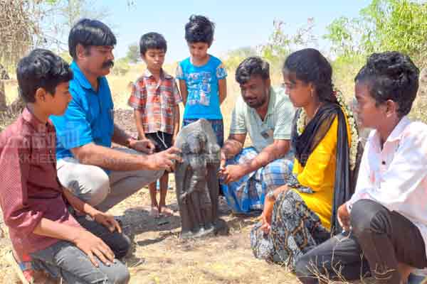 vijayanagara kingdom age bow warrior statue discovered in virudhunagar thirusuli area