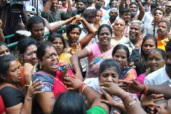 ADMK leader issue in 1990 and now