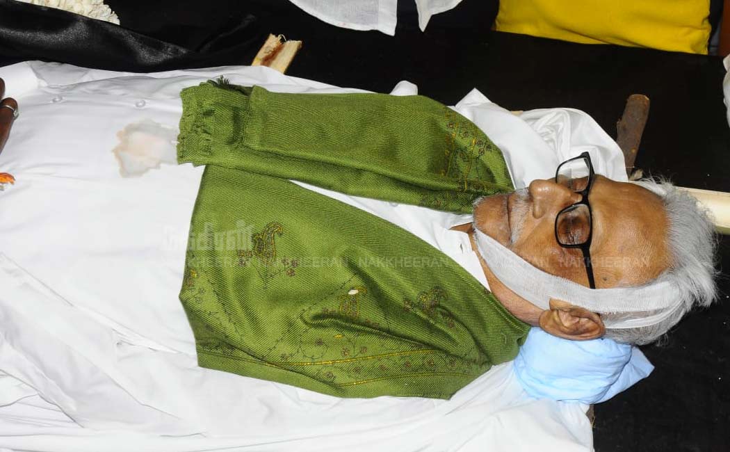 Anbazhakan Cremation photos