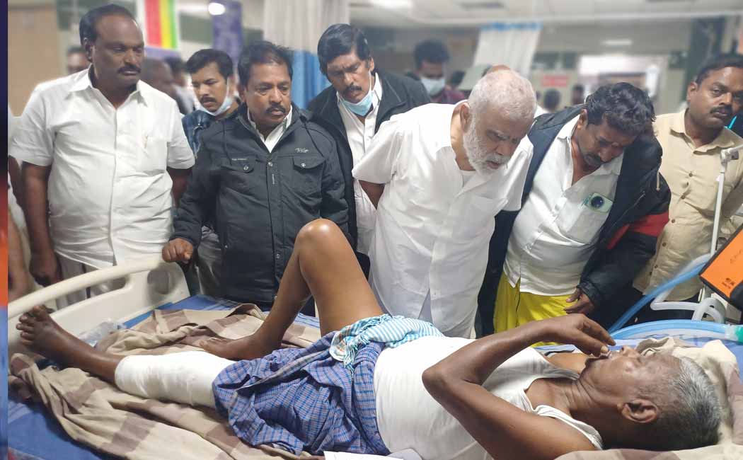 hospital fire; Minister I. Periyasamy inquired about the welfare of the rescued