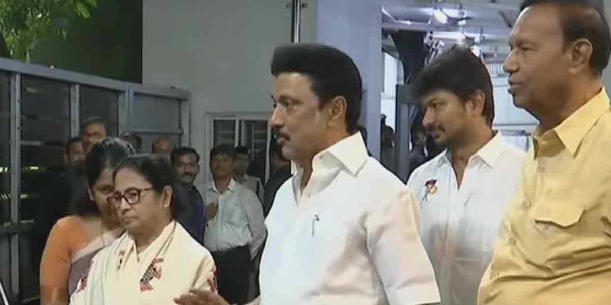 West Bengal Chief Minister Mamata has a surprise meeting with Tamil Nadu Chief Minister
