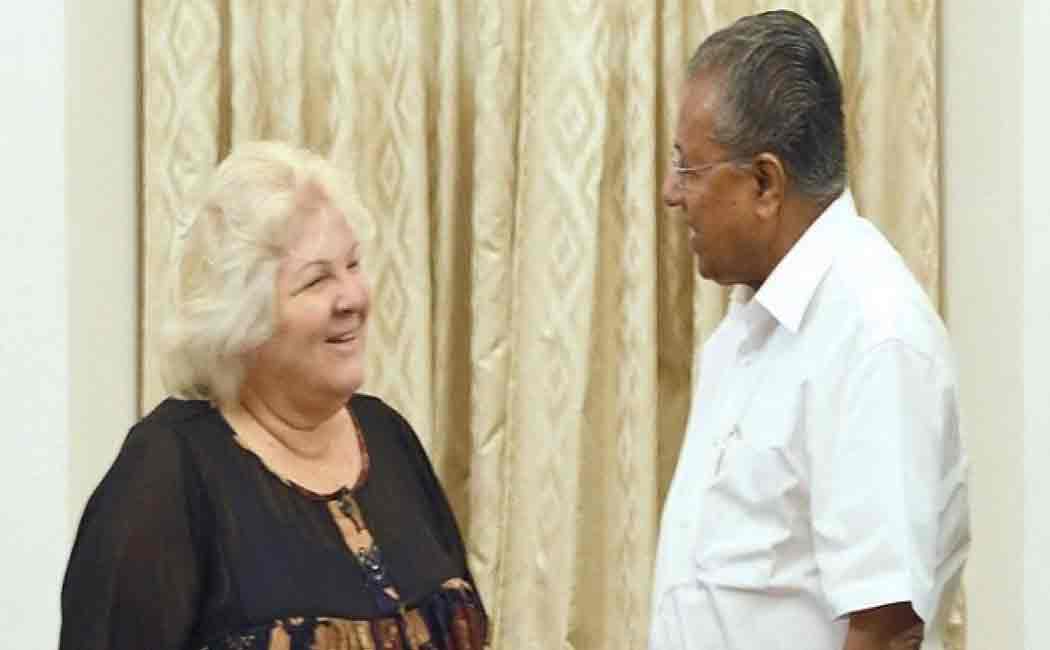 che guevara's daughter visits india