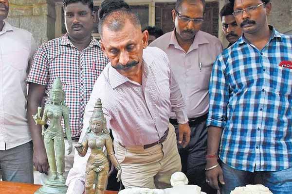 pon manickavel