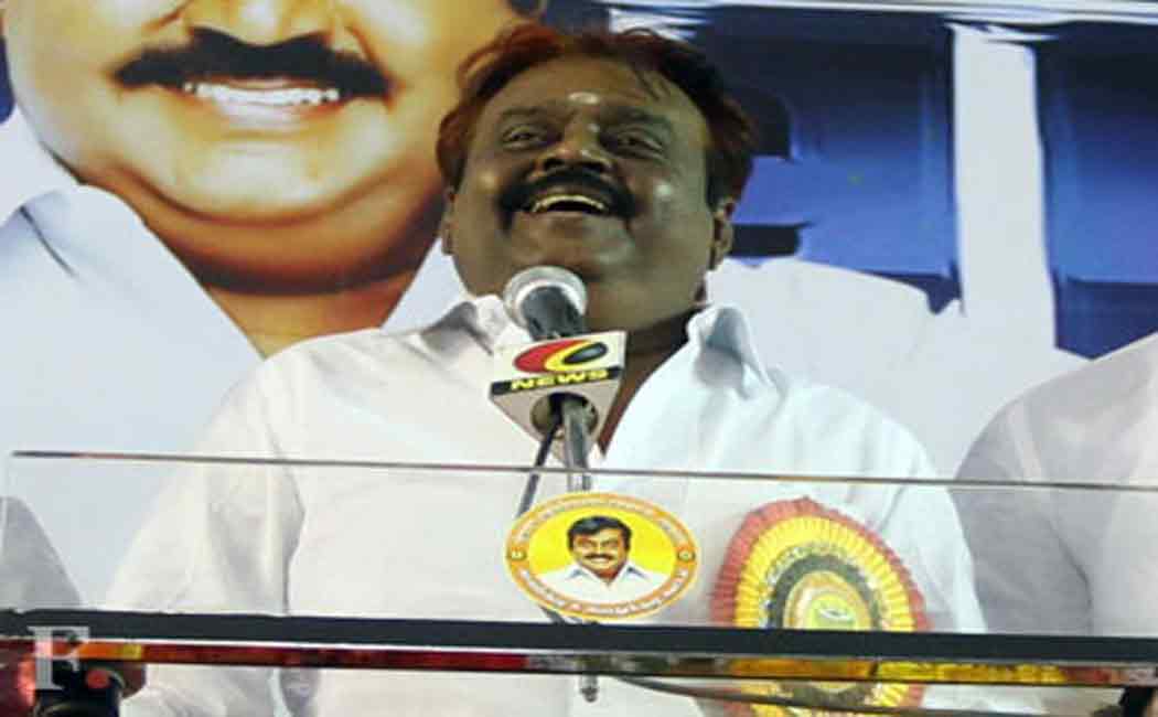 Vijaykanth to meet the public