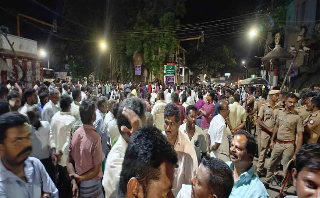 lokanayaki ambal temple incident Case filed against more than 30 people Road blockade