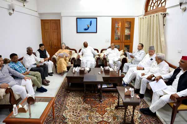 Congress invites 'India' alliance party leaders