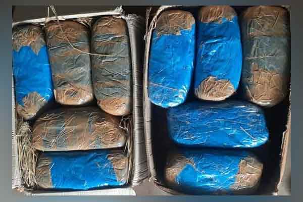 The police were shocked to see the parcel unpacked!