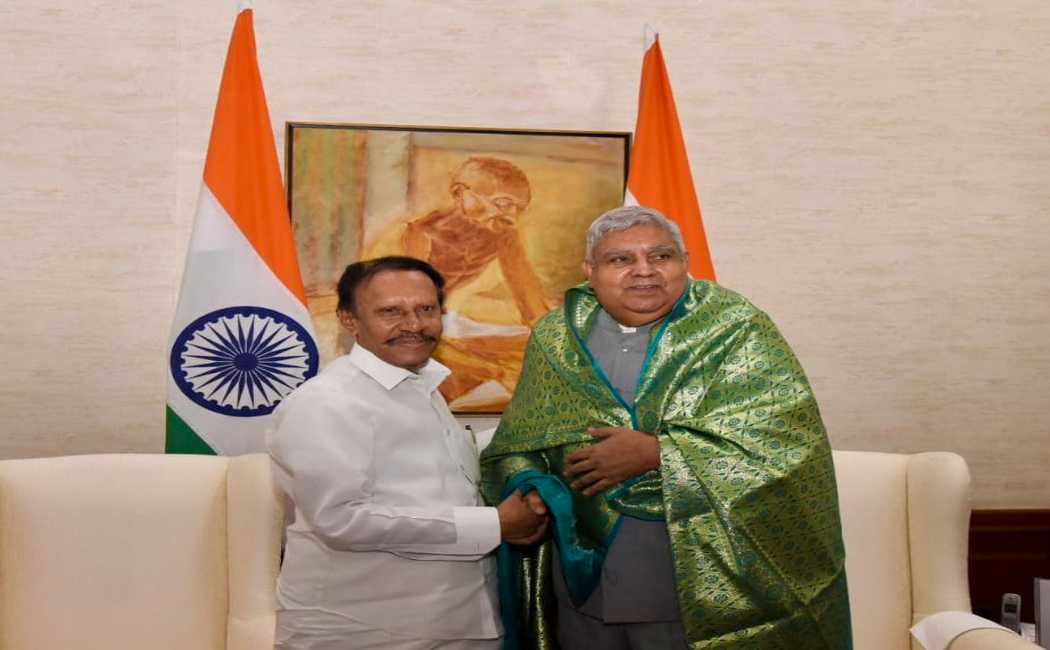 Thambidurai met the President and Vice President!