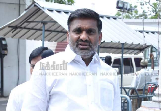 admk leader and former minister kc veeramani homes and officers raid vigilance statement