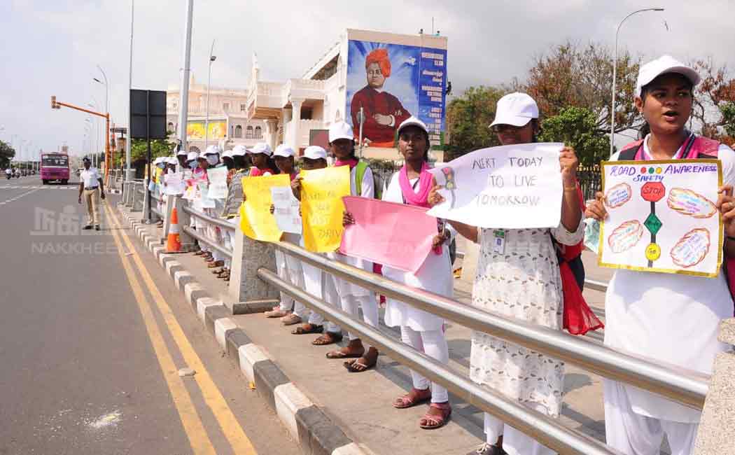 queens maris college students rally for traffic awareness
