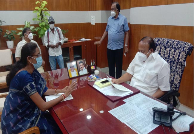"Betel Research Center in Pugalur" -jothi Mani MP insists on meeting the Minister in person!