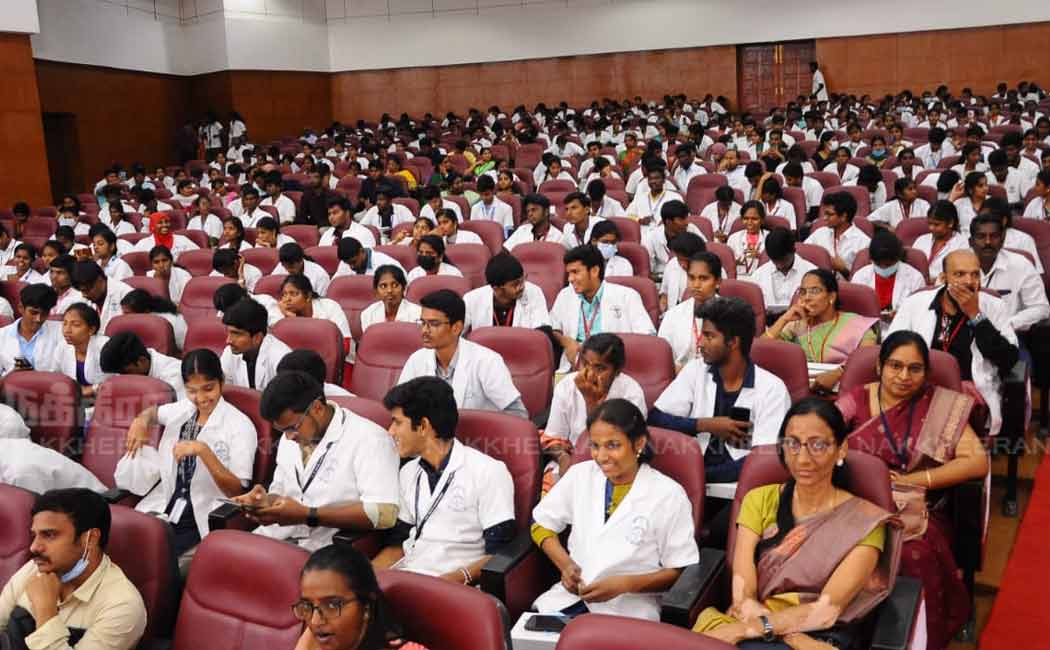 government school student medical college seat issue tablet