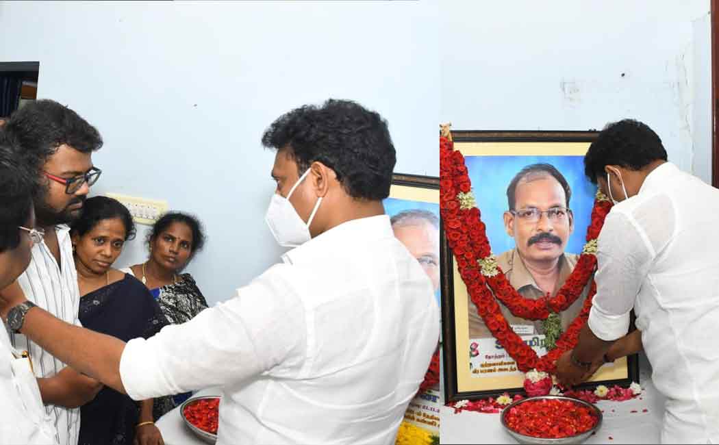 Minister Anbil Mahesh pays homage to late police