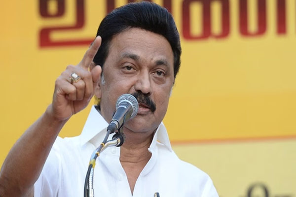 Chief Minister condemns for Manmohan singh Memorial