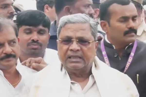 Siddaramaiah alleges BJP is trying to buy Congress MLAs