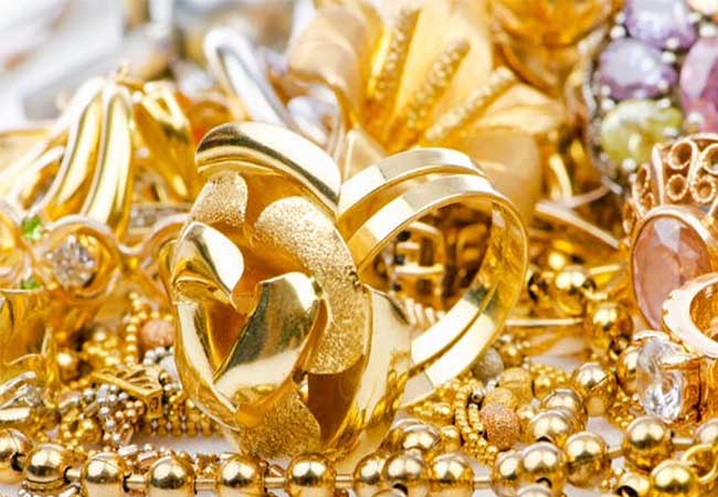 2.39 crore fake jewelery loans in Co-operative Bank!
