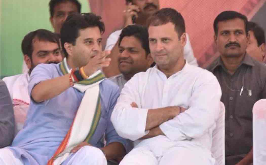 jyotiraditya scindia resigns his post as congress party general secretary