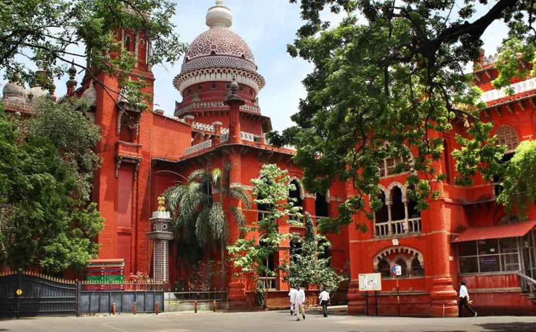 Thuraimurugan, Vijayabaskar and Election Commission of India ordered to respond within 4 weeks in cases against election victory