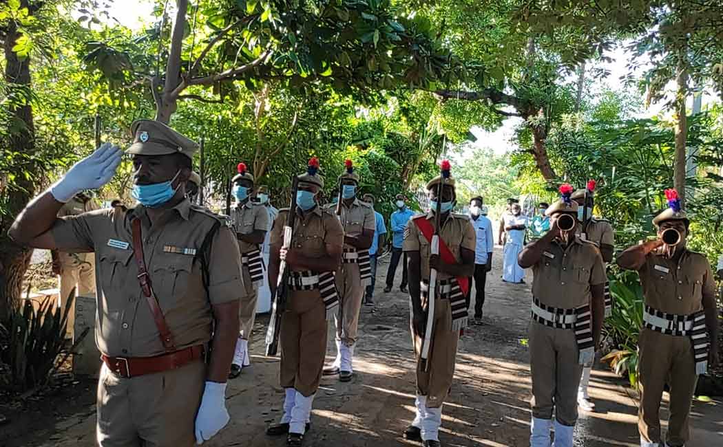 writer Ilangumaran passes away ... Body cremated with government honors