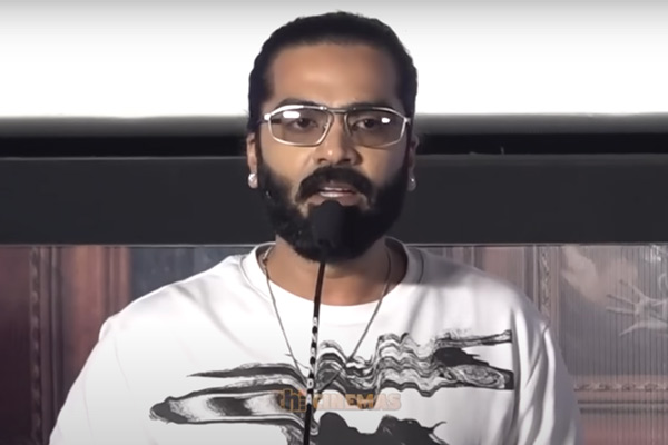 simbu request to santhanam to act more movies with other actor also in Devils Double Next Level Pre Release Event