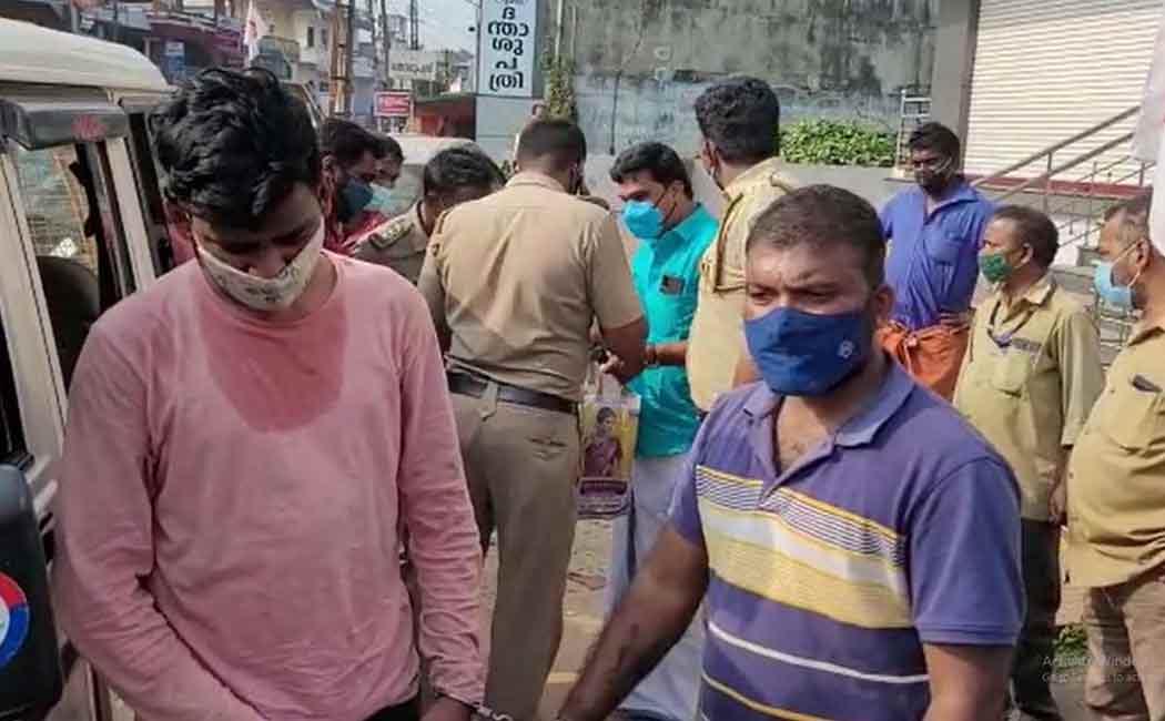 Hashish oil recovered by kerala police two arrested