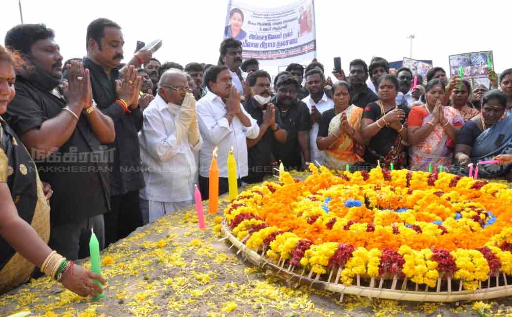 Madhusudhanan pays homage to those who lost lives in tsunami