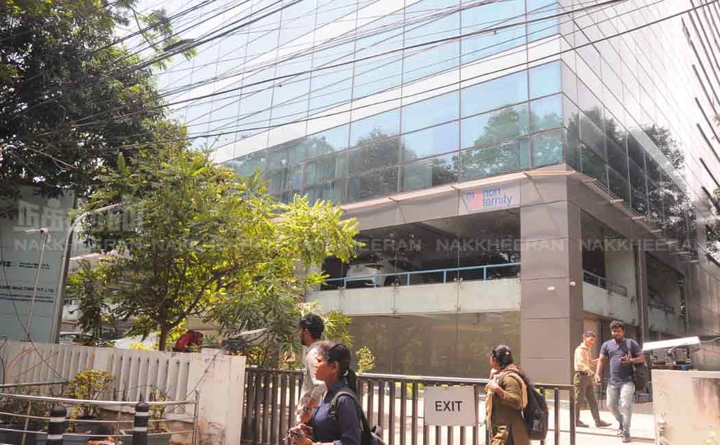chennai alwarpet g square office income tax raid
