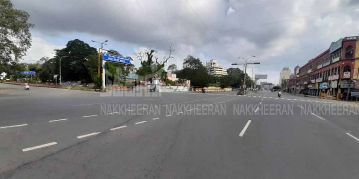 Full curfew ... Police in vehicle check (Pictures)