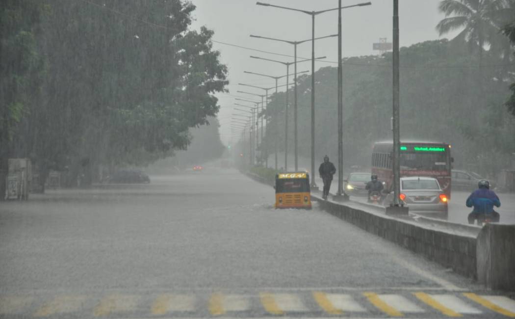 'Five districts likely to receive heavy rains today' - Meteorological Center