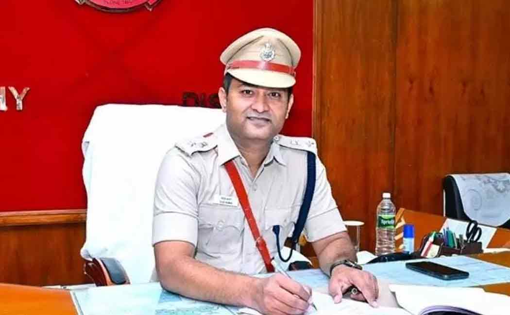 ‘If you find a fraudulent gang, you should report it to the Cyber Crime’-District Superintendent of Police