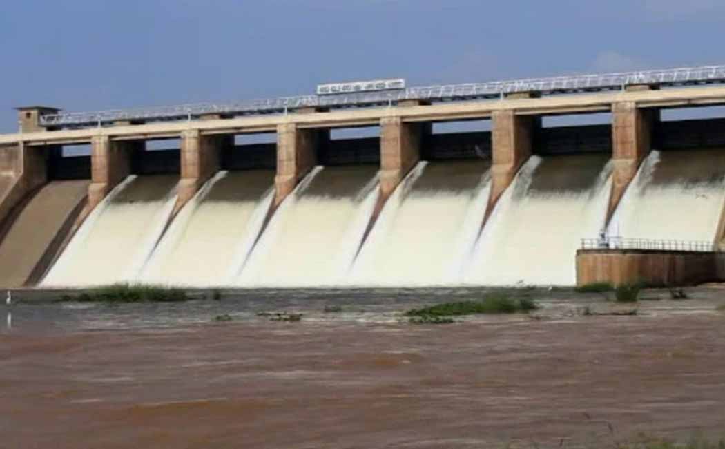 Water release from vaikai Dam Flood warning for the people of 4 districts