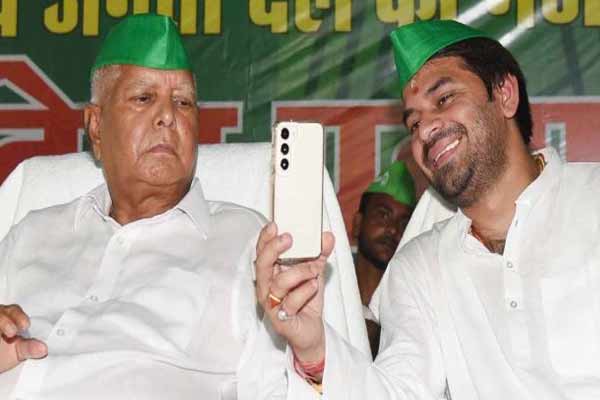 Lalu Prasad Yadav expels tej pradap yadav from party after he shared 12 years of love
