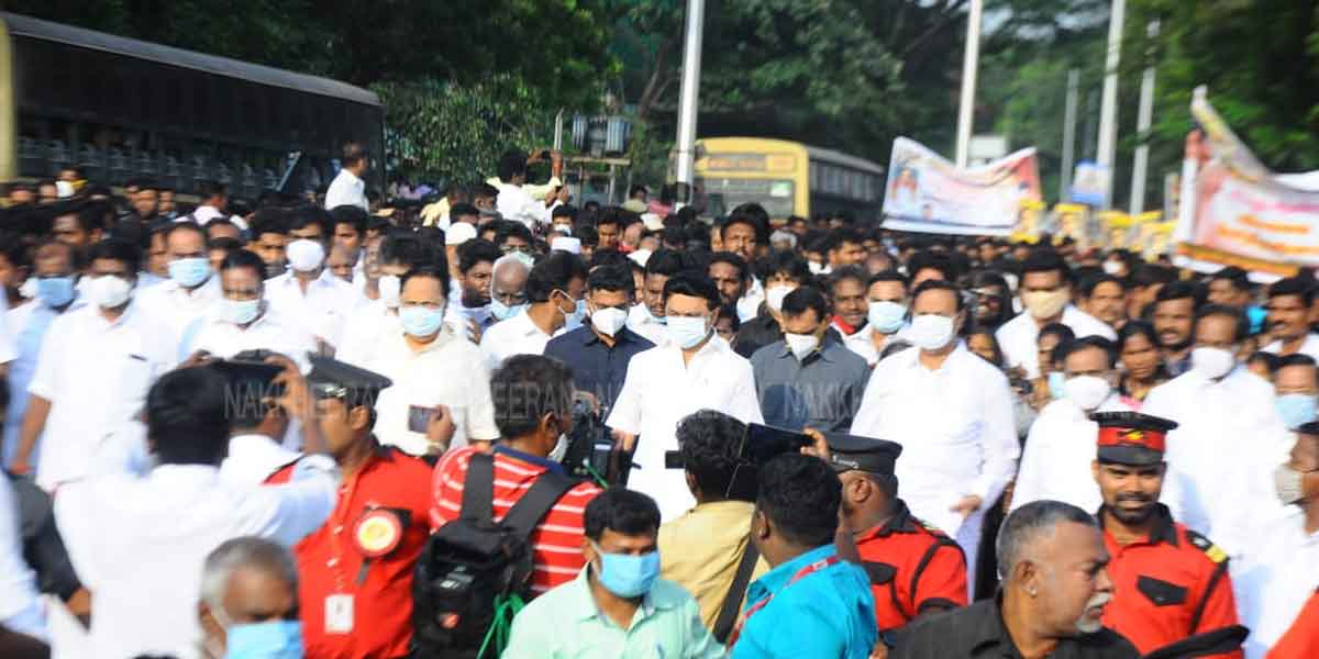 Peace rally on behalf of DMK on Anna Memorial Day (Pictures)