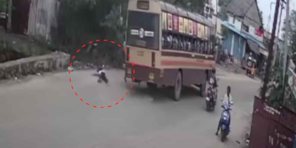 Traveling by hanging on the step... School student seriously injured!