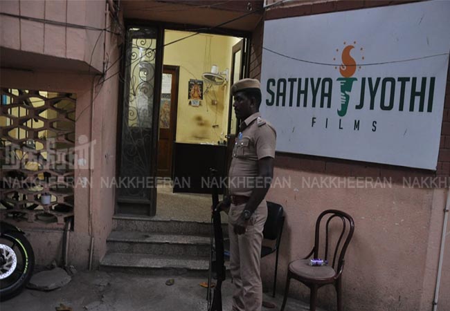The income tax department will continue to check the homes and offices of filmmakers!