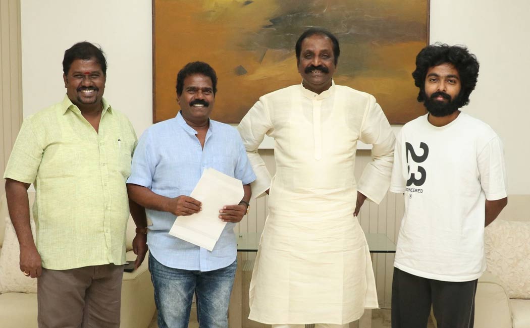 Thangar Bachan directing two directors