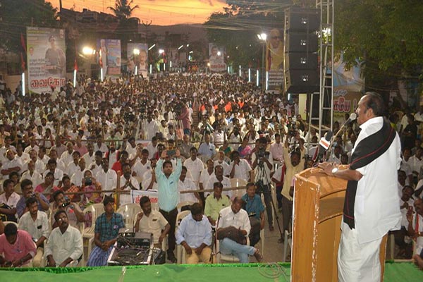 Medaiyil vaiko 1