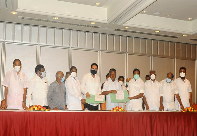 admk and pmk alliance conformed agreement signs at star hotel