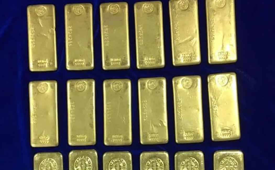 3.5 kg of gold issue Customs officers are in action