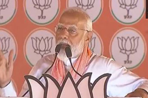 PM Modi criticism Congress is fomenting riots in country with CAA